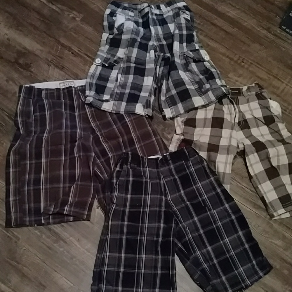 Bundle of 4 plaid shorts